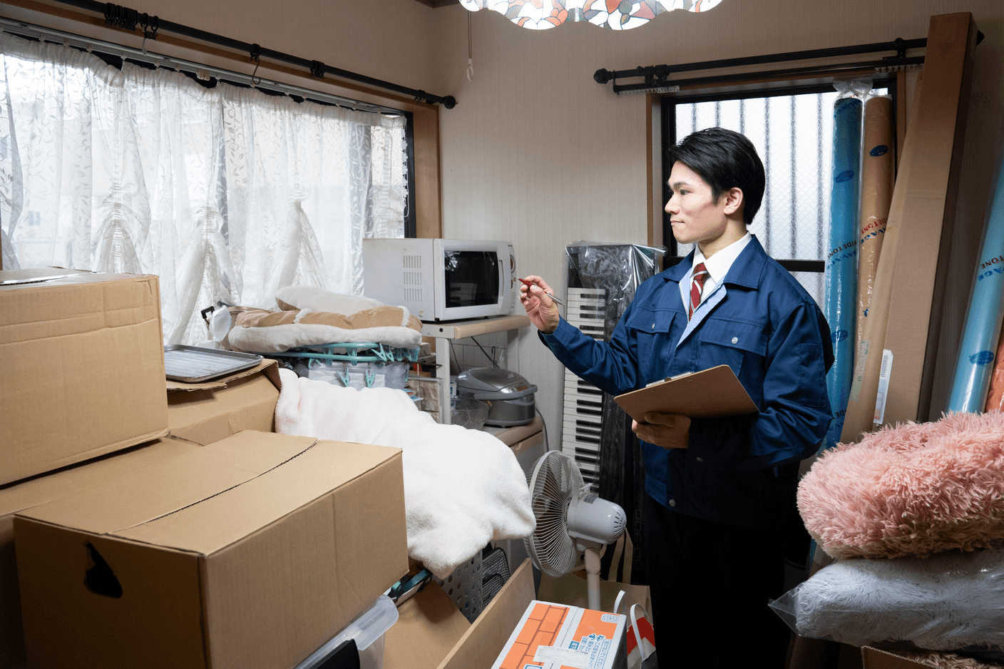 不用品回収後のスッキリした室内